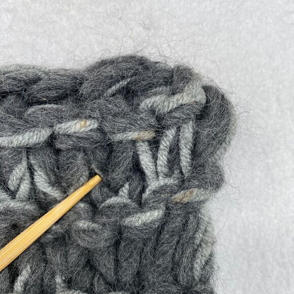 ANNA KULA Scarf OS Infinity Marled Crochet Chunky Wool Gray 9" x 59" - Picture 12 of 13